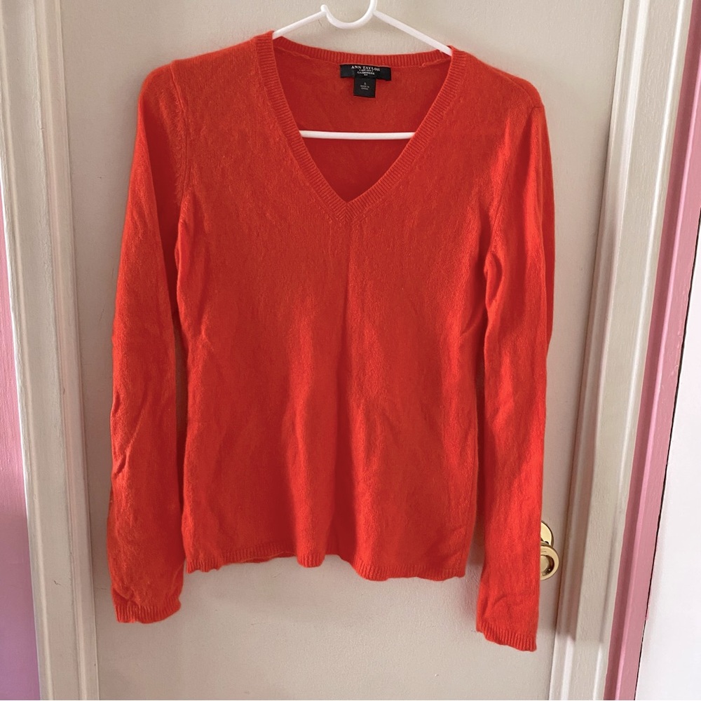 Ann Taylor Coral V-Neck Cashmere Sweater